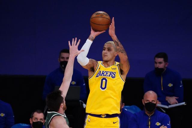 bob半岛体育官网-库兹马拉开枪栓持续发威，攻防两端扛大旗倍感骄傲